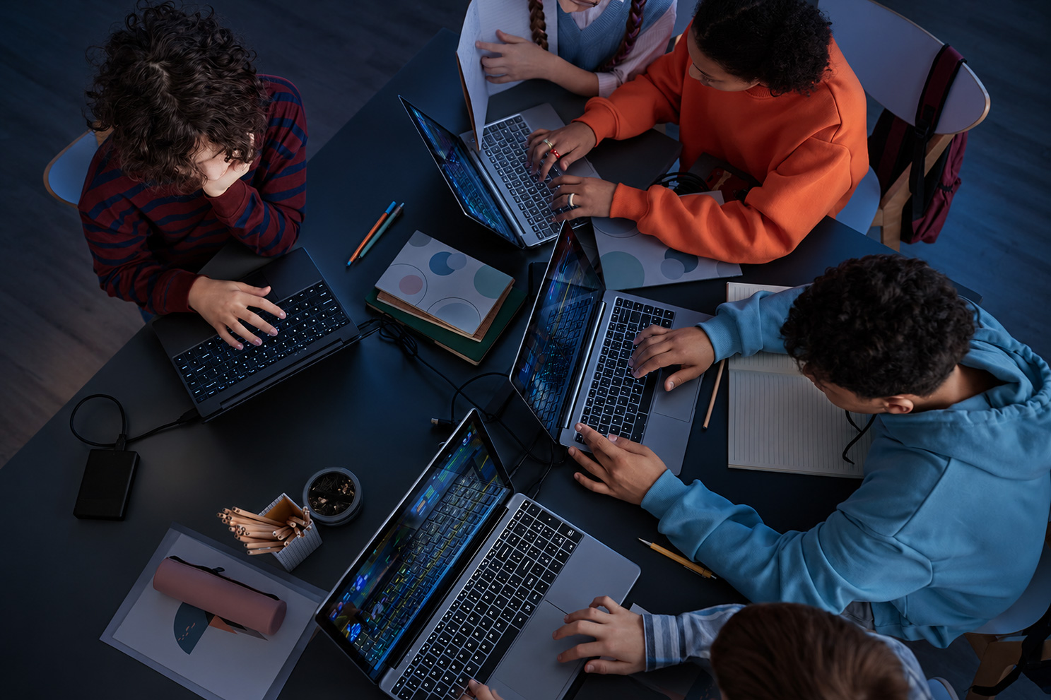 Einblick in die praktische ICT-Ausbildung bei Erlcom
